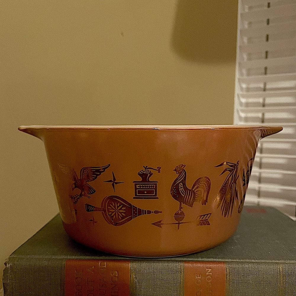 Vintage Pyrex 1 Quart casserole dish #473 Early American pattern